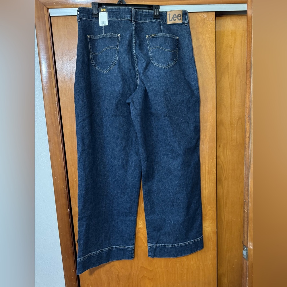Lee Women's High Rise, Wide Leg, Trouser - Picture 2 of 6